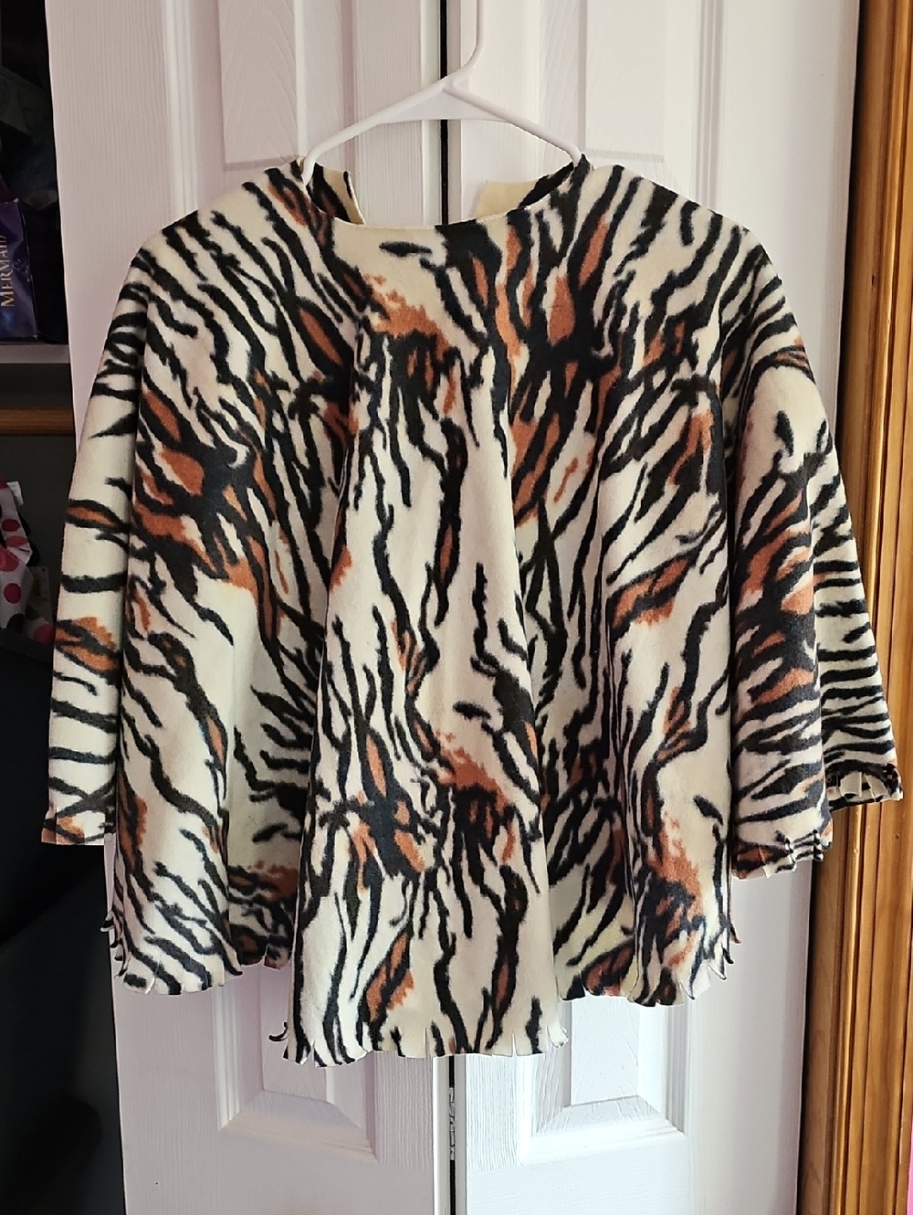 Women’s Animal Print Cape Jacket - Cream Black Brown